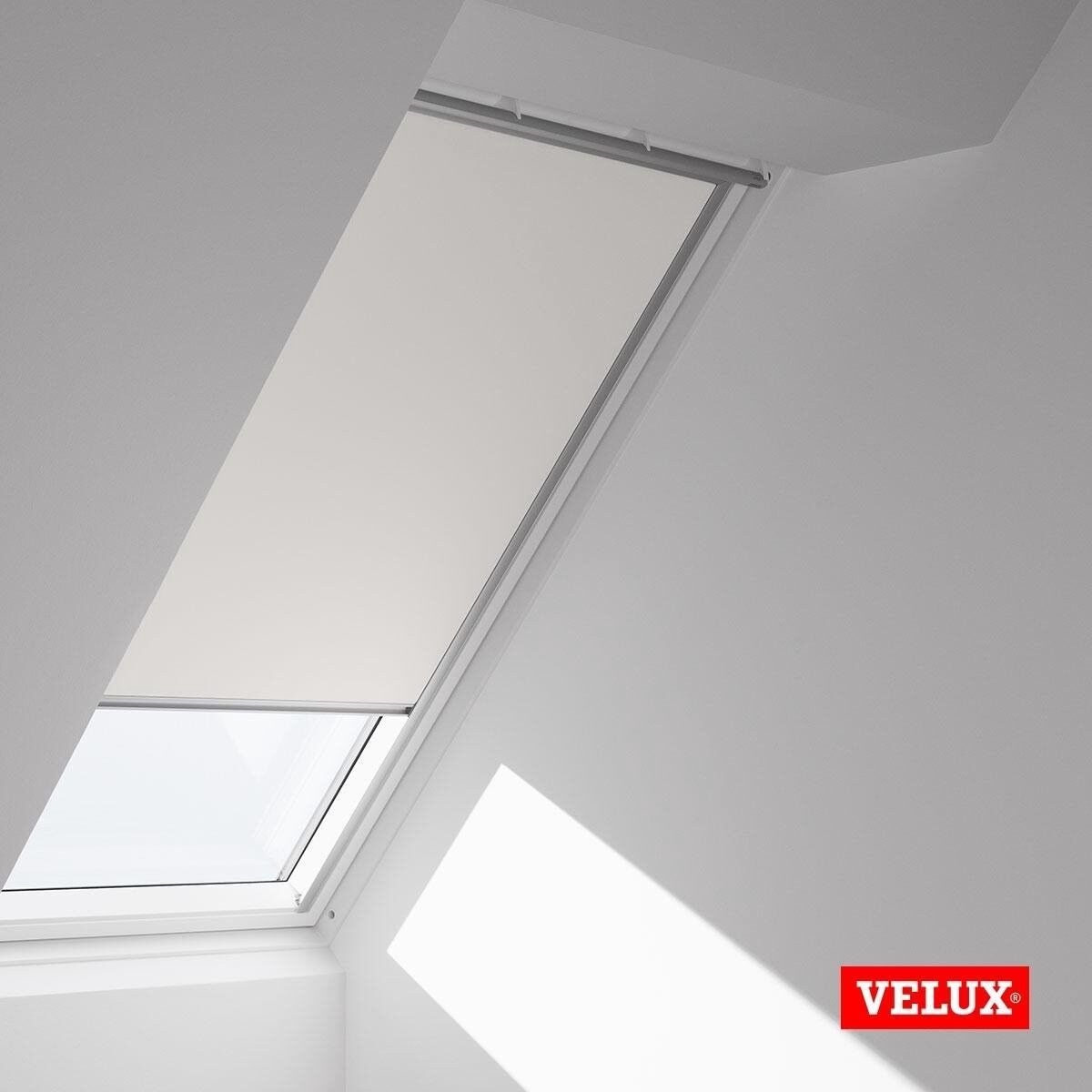 art006598-velux-verduisterend-rolgordijn-dkl-ck02-1085swl-wit-design-1.jpg